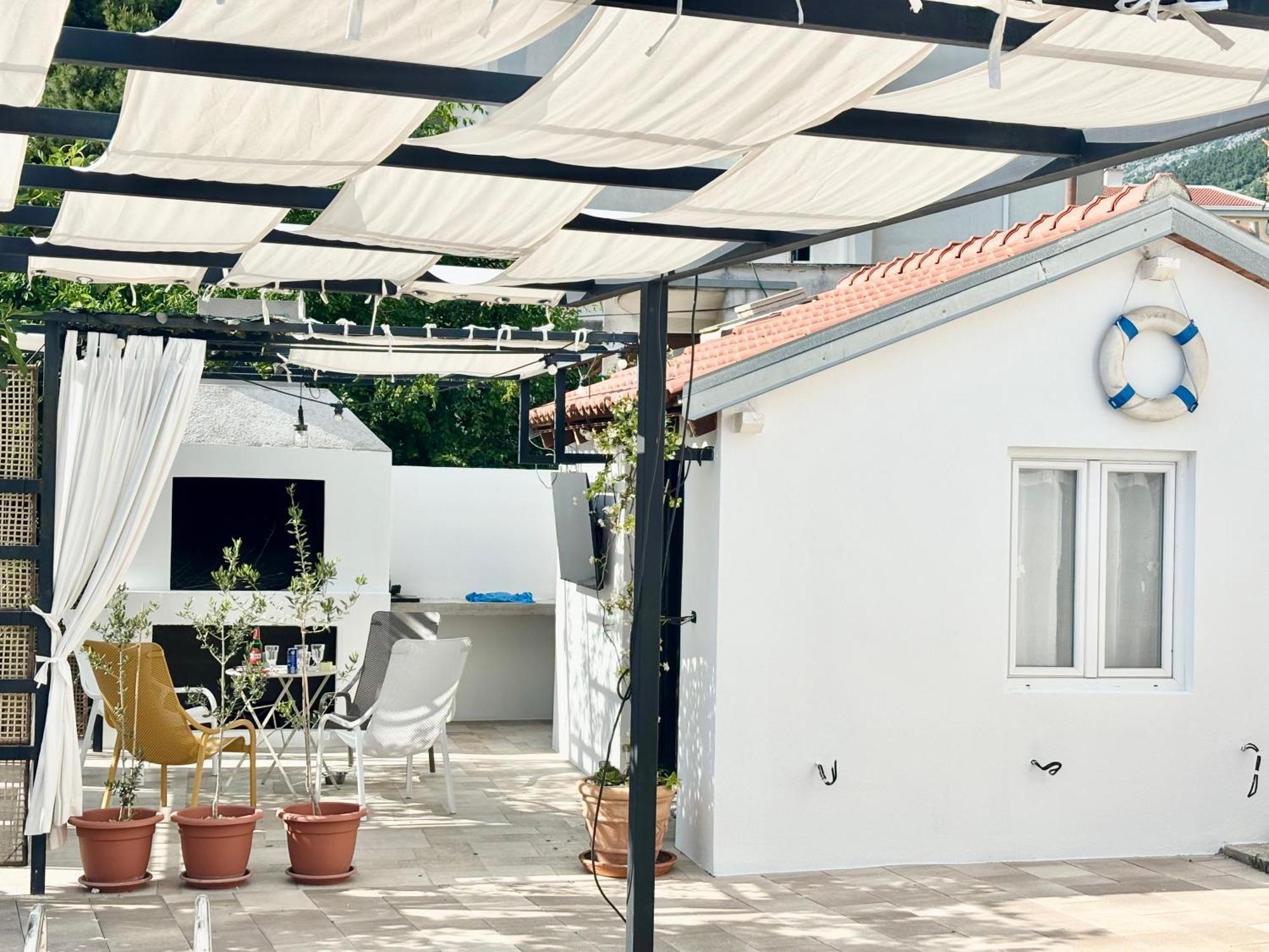 Apartman Summer 2 *